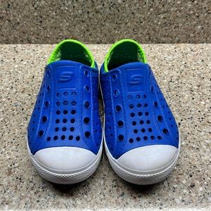 SKECHERS | Foamies Guzman slip-on sneaker| toddler sz 6 | EUC